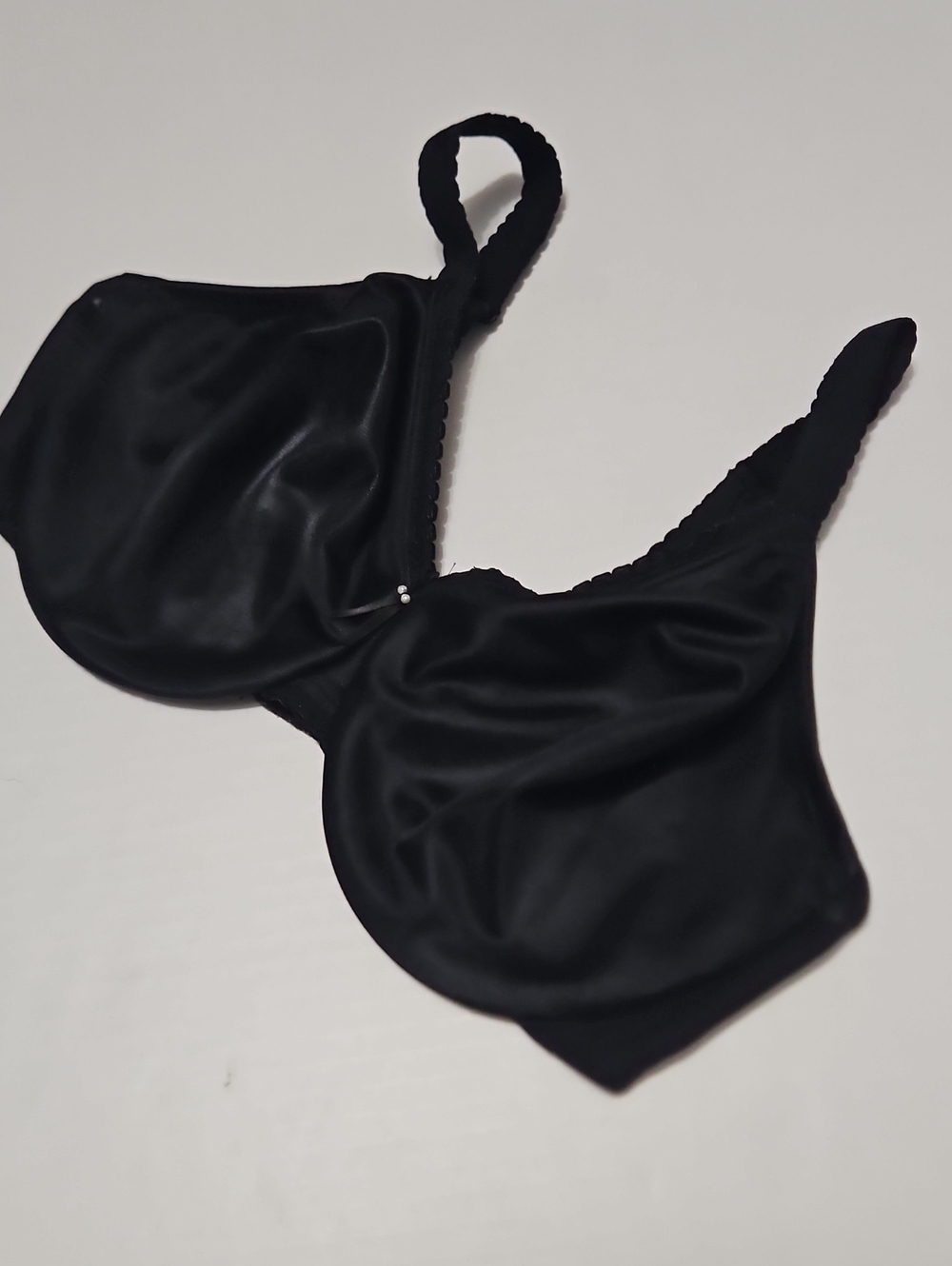 Wacoal Black Satin Underwire Padless Bra - Women Intimates Size 36D